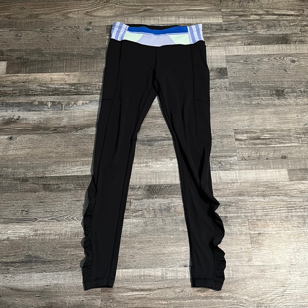 Black & Blue LULULEMON LEGGINS Sz 6